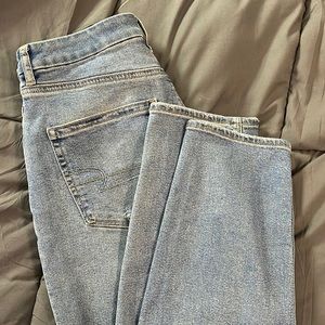 American Eagle Curvy Mom Jean